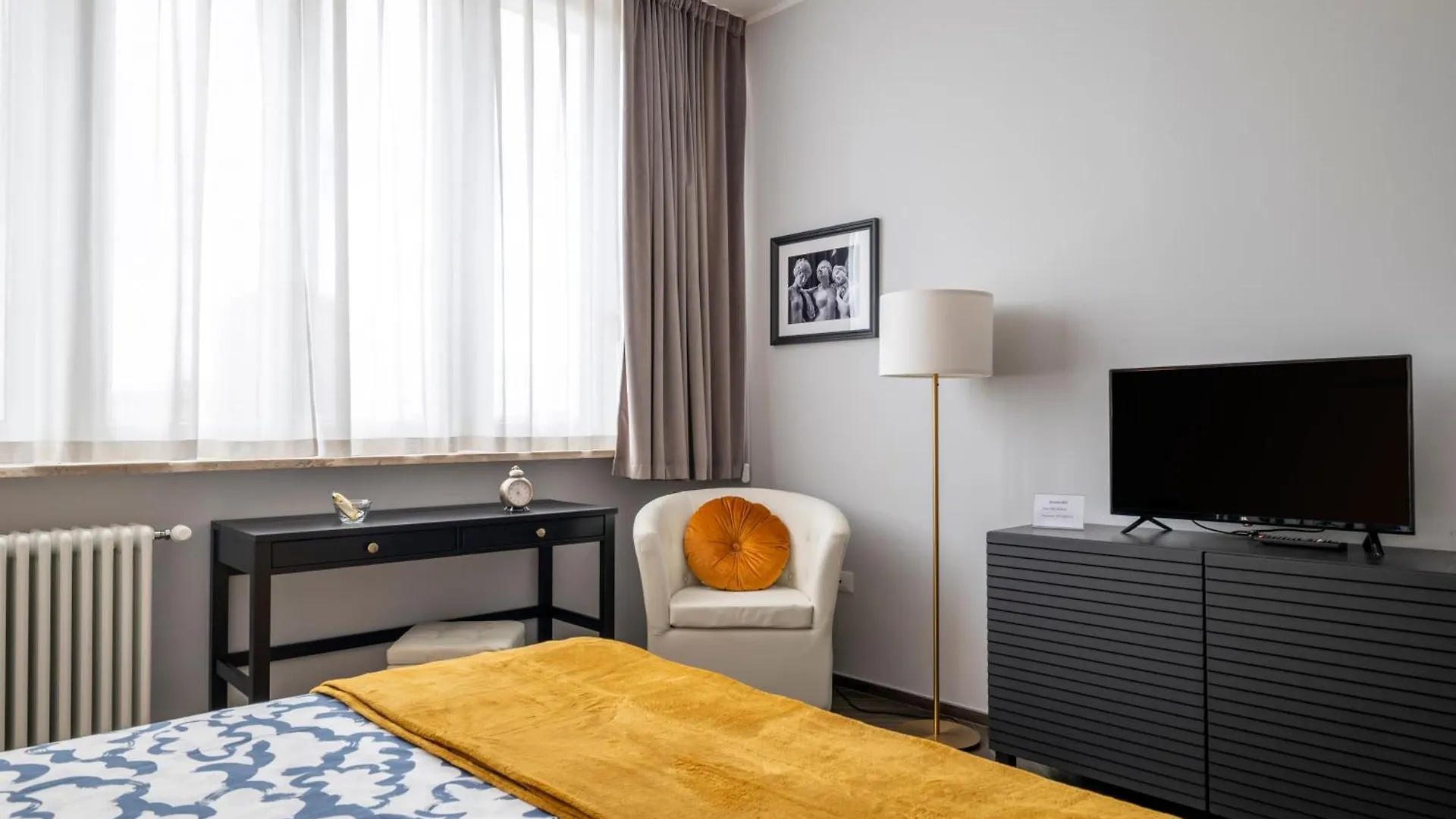 Forli Park View Apartment 0*,  Italy