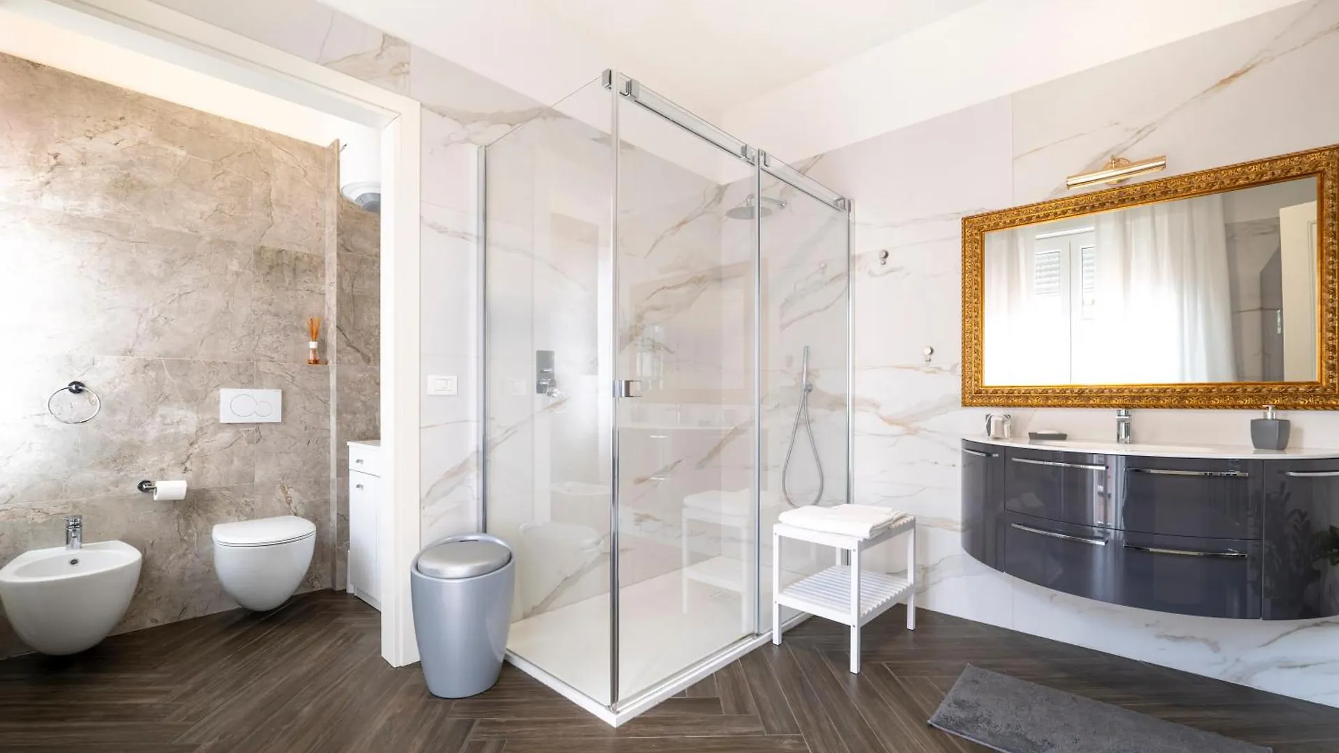 Forli Park View Apartment 0*,